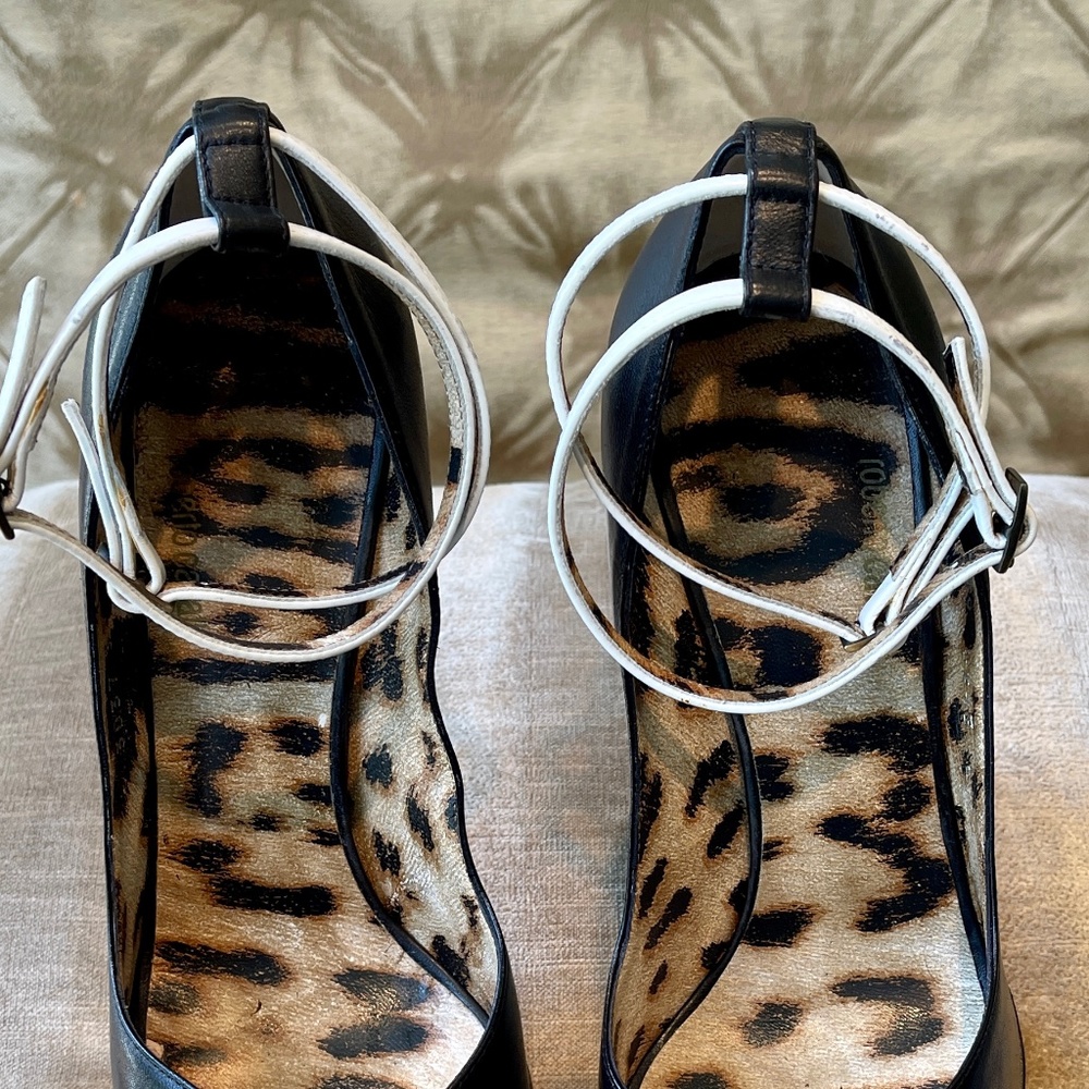 🖤Roberto Cavalli Black Stiletto Peep Toe Pump Heels 🖤 - Picture 5 of 9